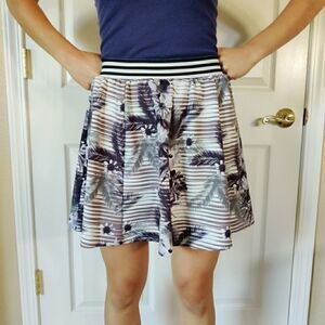 Say What? tropical print striped mini skirt